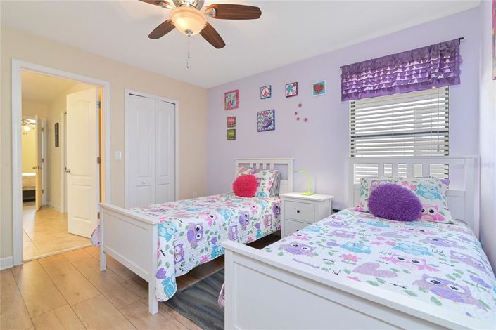 Image No.28-9 Bed Property for sale