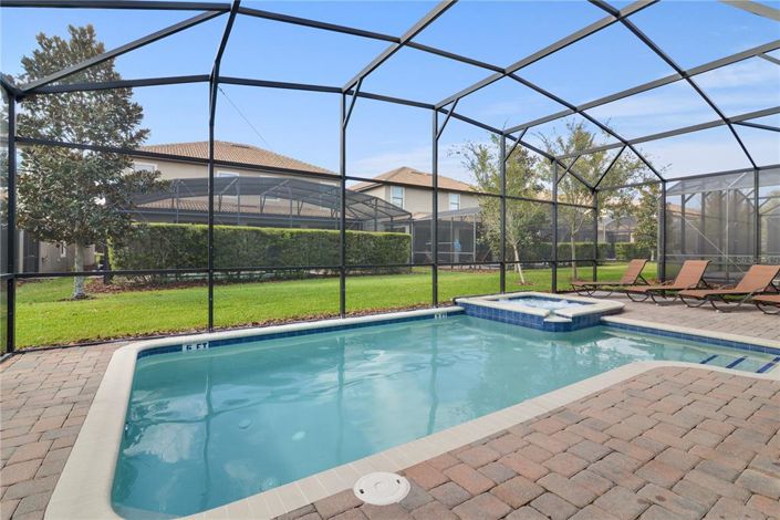 Image No.45-9 Bed Property for sale