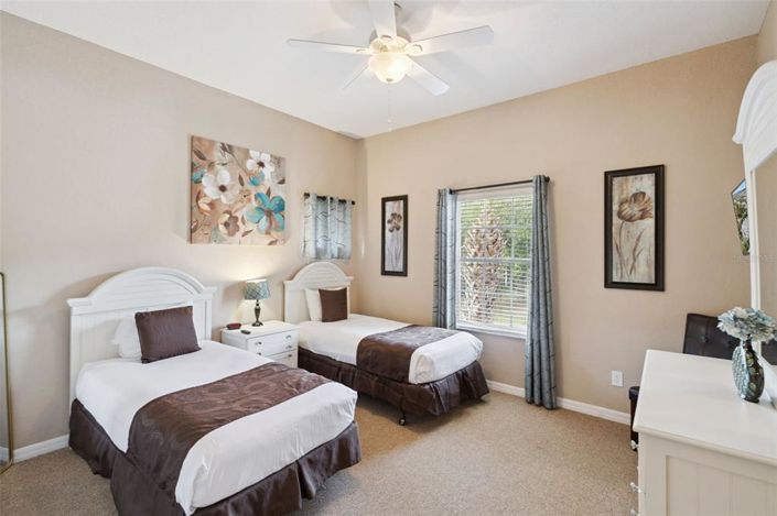 Image No.14-2 Bed Property for sale