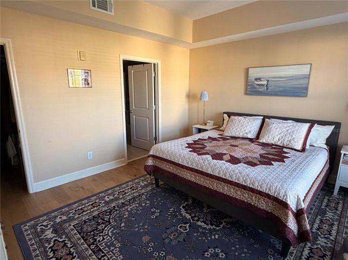 Image No.18-2 Bed Property for sale