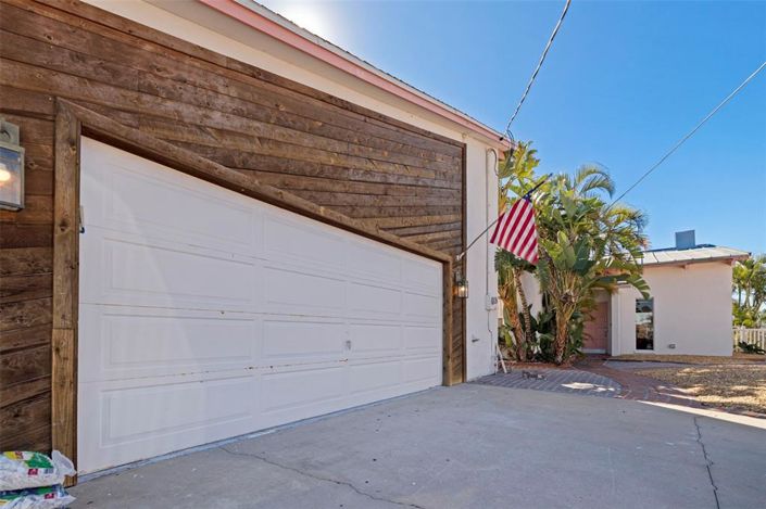 Image No.13-3 Bed Property for sale