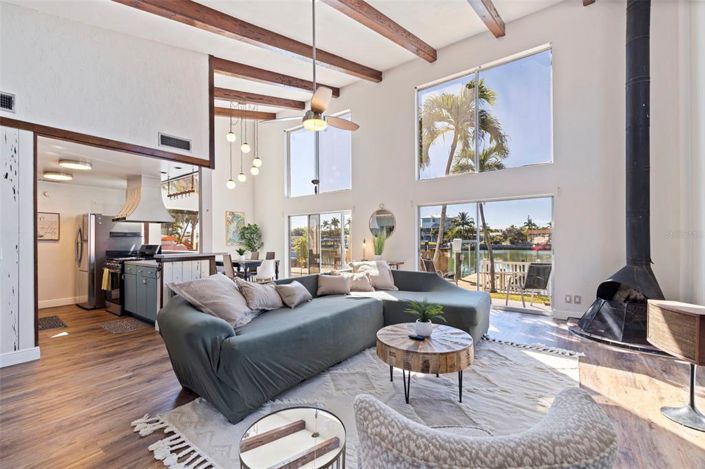 Image No.16-3 Bed Property for sale