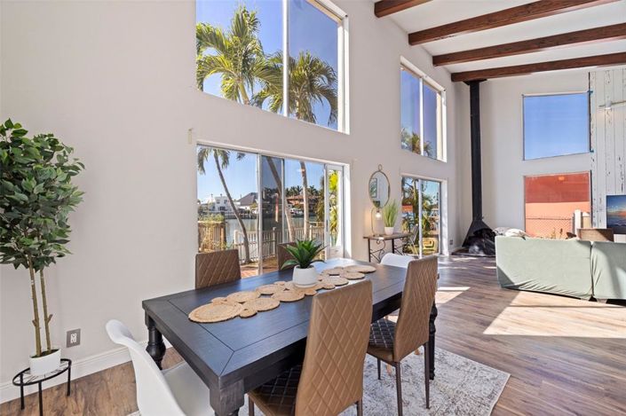 Image No.24-3 Bed Property for sale