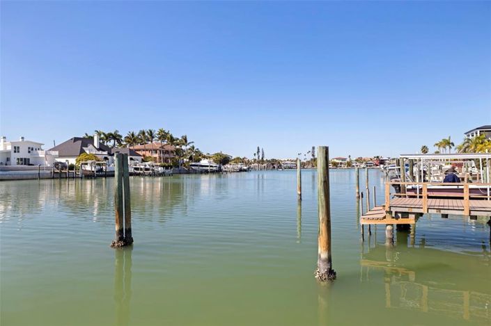 Image No.43-3 Bed Property for sale