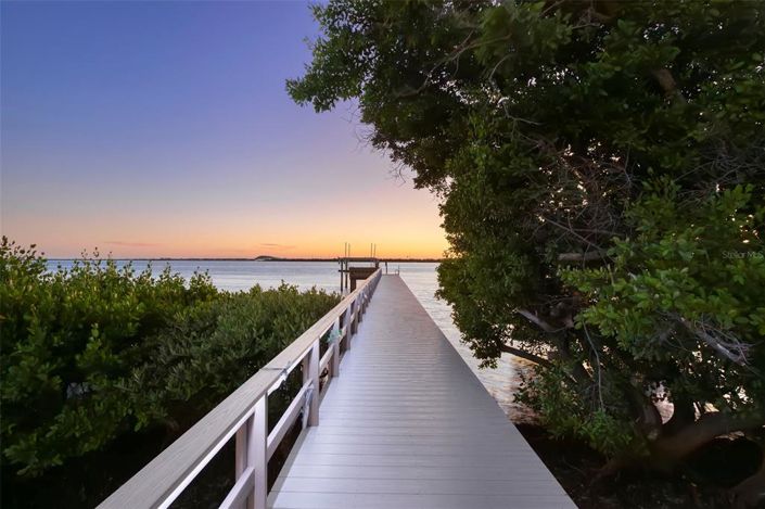 Image No.8-Propriété de 5 chambres à vendre à Floride