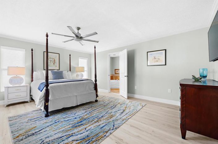 Image No.24-3 Bed Property for sale