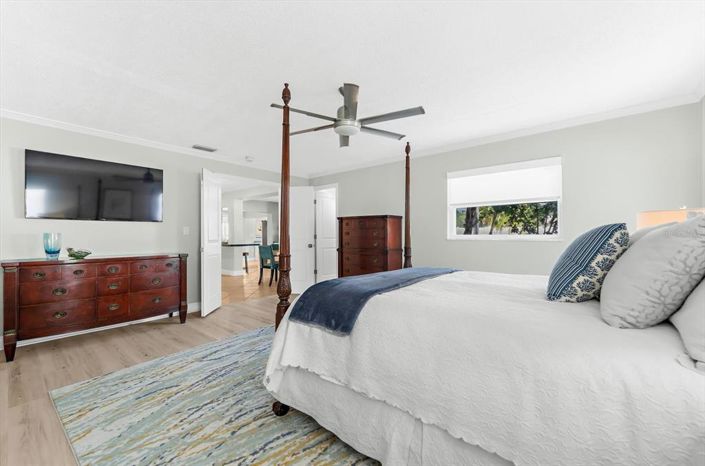 Image No.27-3 Bed Property for sale