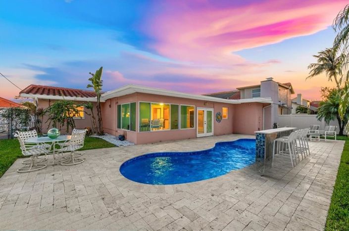 Image No.46-3 Bed Property for sale