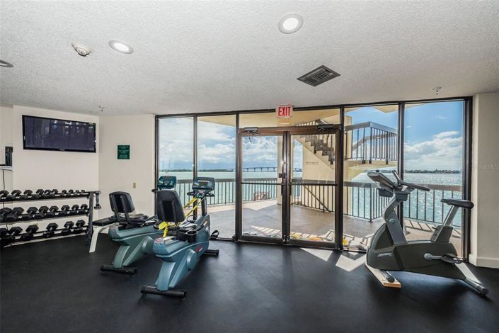 Image No.30-2 Bed Property for sale