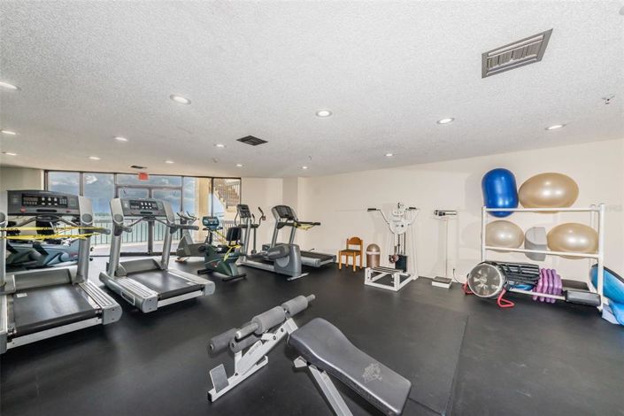 Image No.32-2 Bed Property for sale