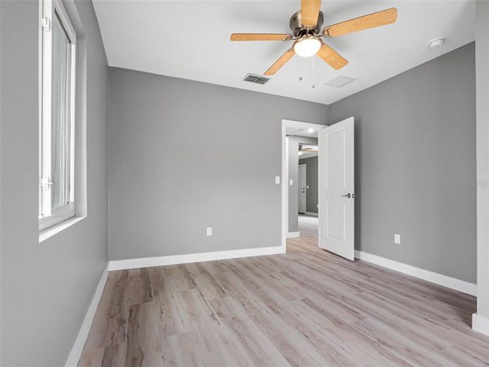 Image No.14-3 Bed Property for sale