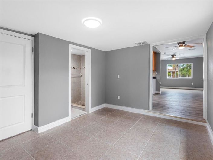 Image No.20-3 Bed Property for sale