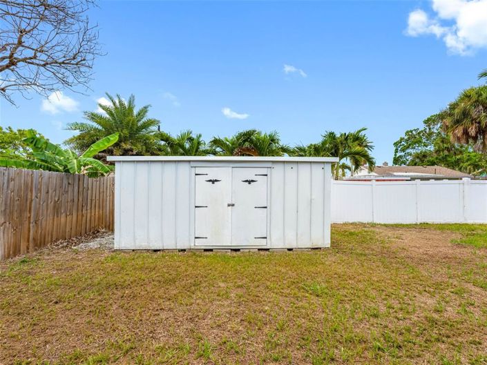 Image No.27-3 Bed Property for sale