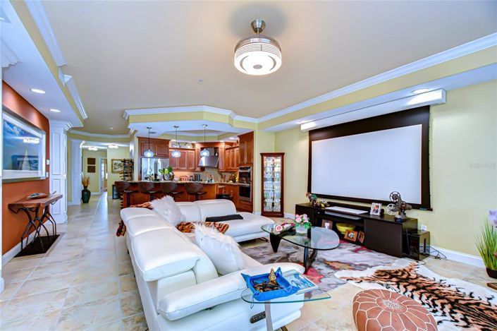 Image No.14-3 Bed Property for sale