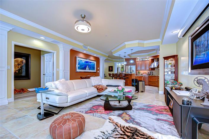 Image No.15-3 Bed Property for sale