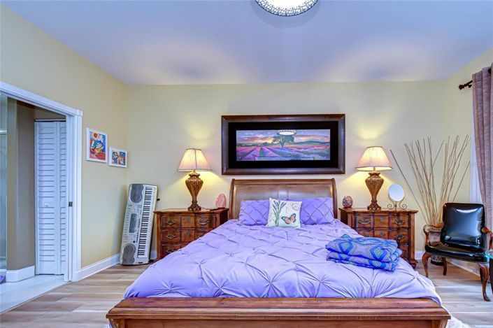 Image No.40-3 Bed Property for sale