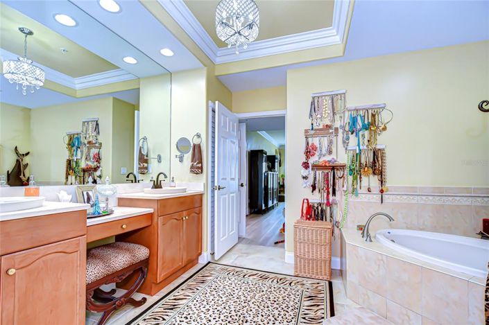 Image No.51-3 Bed Property for sale