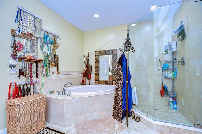 Image No.52-3 Bed Property for sale