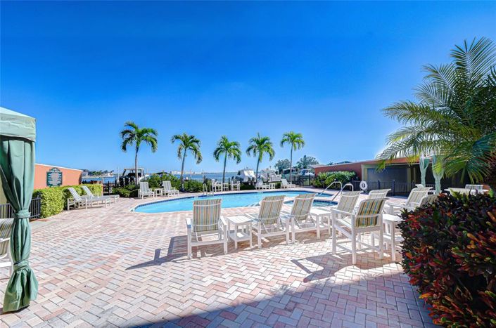 Image No.55-3 Bed Property for sale