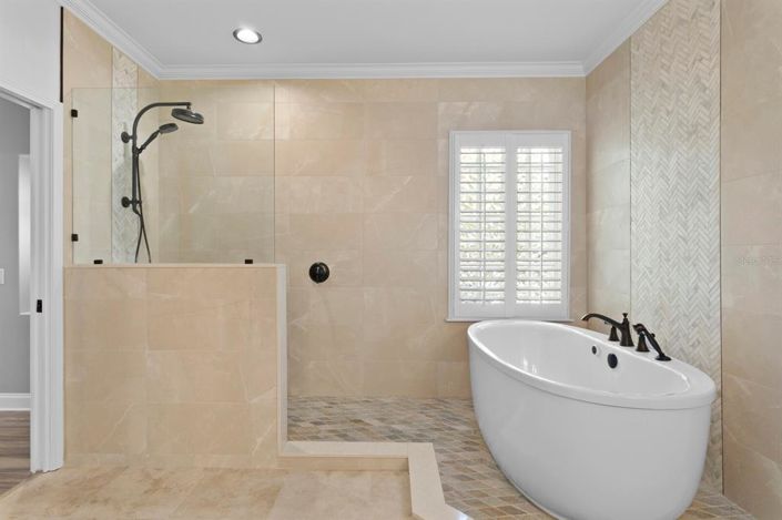 Image No.35-3 Bed Property for sale