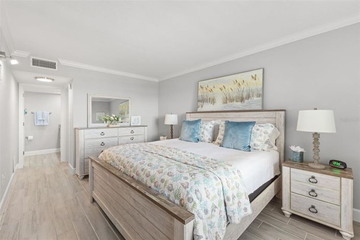 Image No.15-2 Bed Property for sale