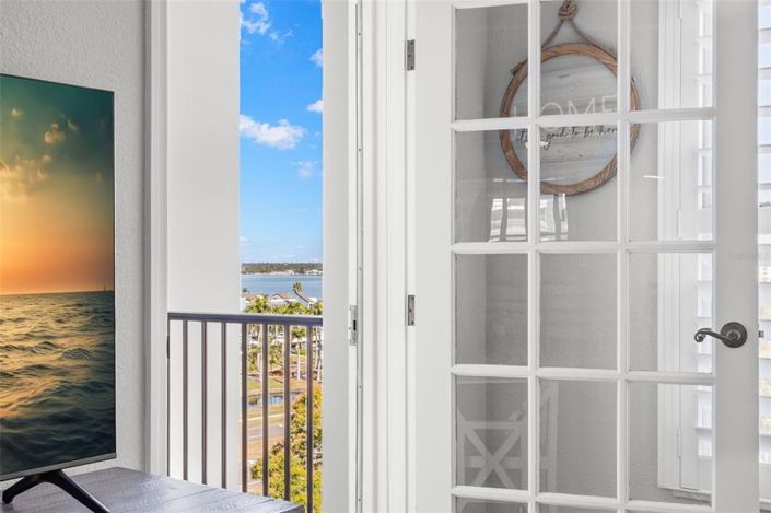 Image No.9-2 Bed Property for sale