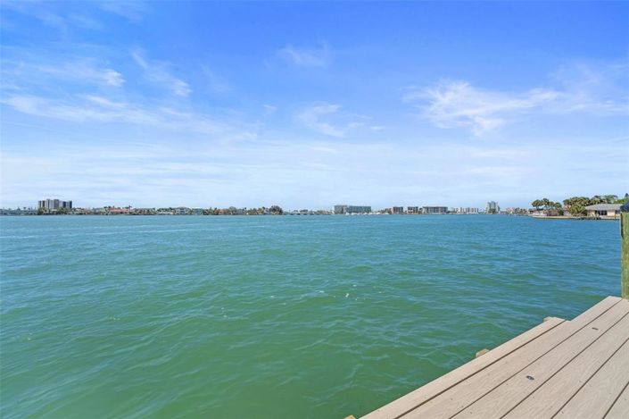 Image No.20-Propriété de 4 chambres à vendre à Treasure Island