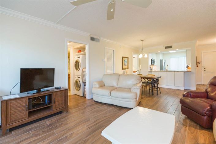 Image No.20-2 Bed Property for sale