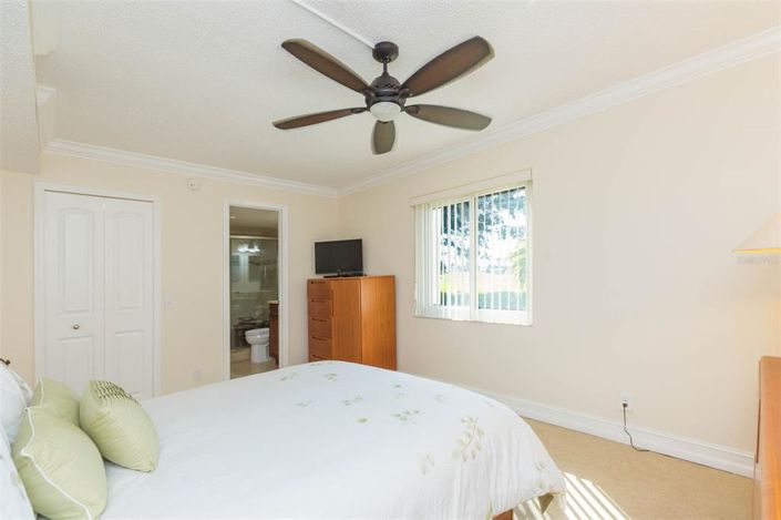 Image No.23-2 Bed Property for sale