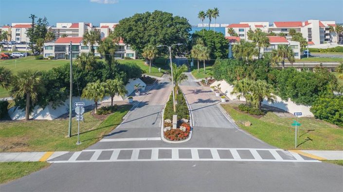 Image No.36-2 Bed Property for sale