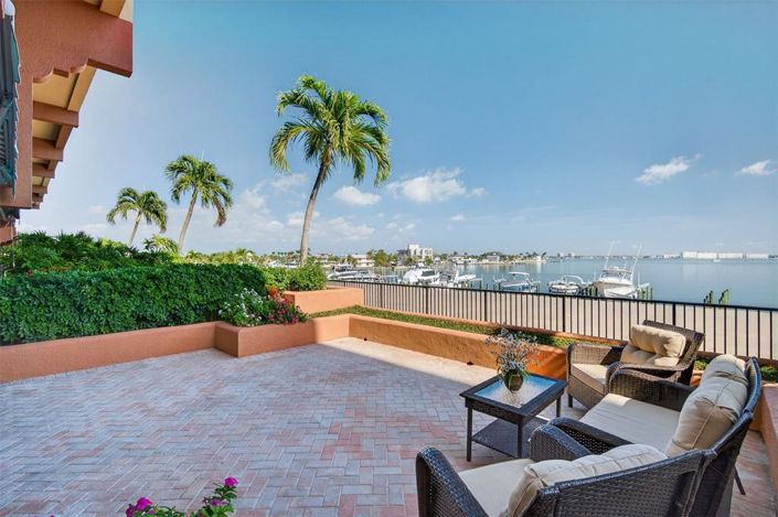 Image No.29-3 Bed Property for sale