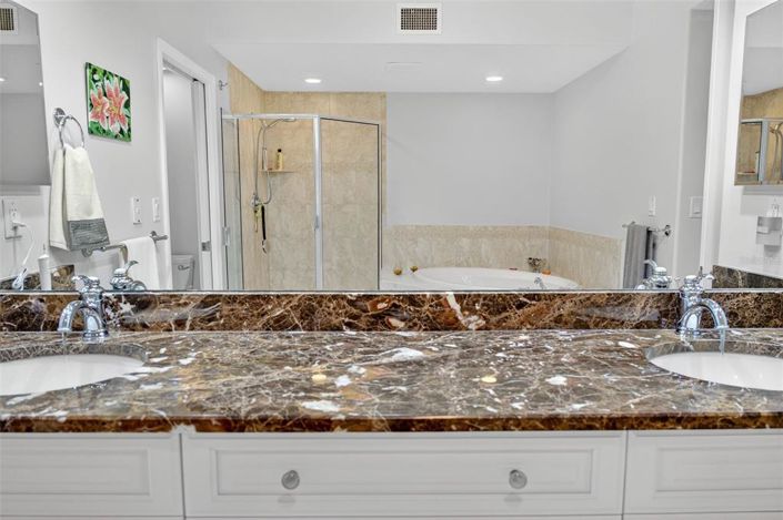 Image No.60-3 Bed Property for sale