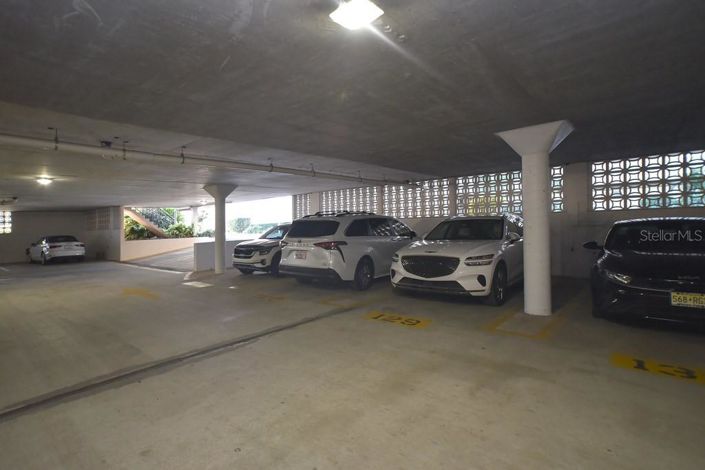 Image No.25-1 Bed Property for sale