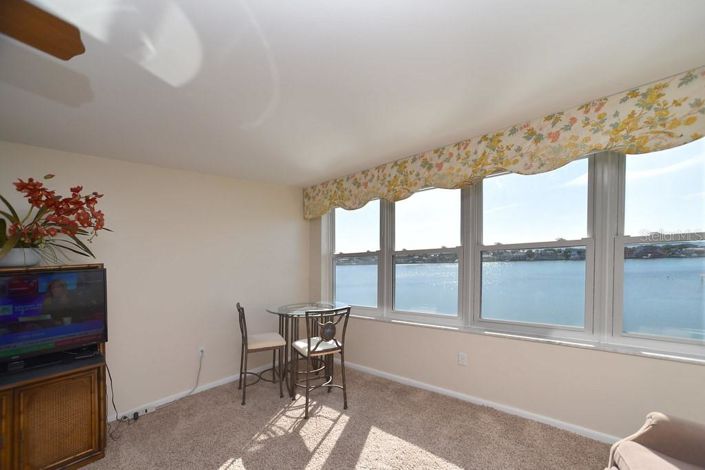 Image No.30-1 Bed Property for sale