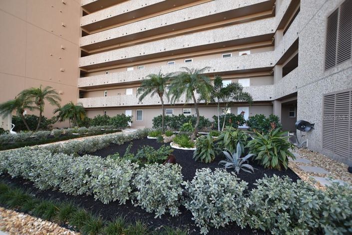 Image No.40-1 Bed Property for sale