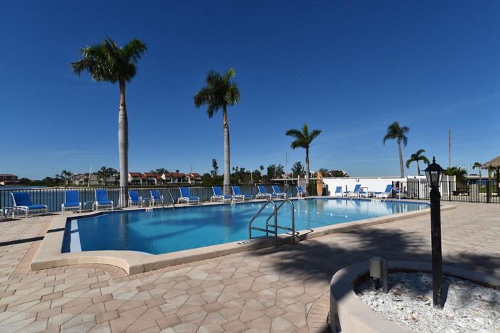 Image No.46-1 Bed Property for sale