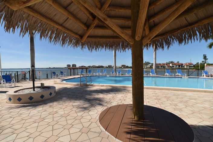 Image No.48-1 Bed Property for sale