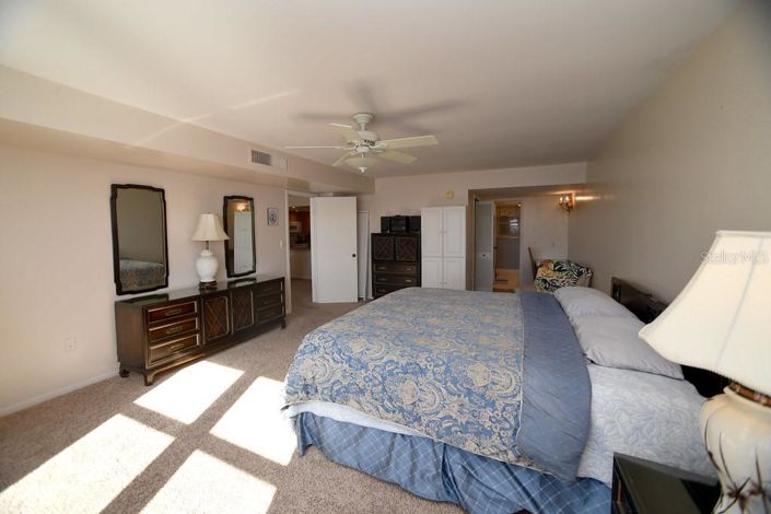 Image No.7-1 Bed Property for sale