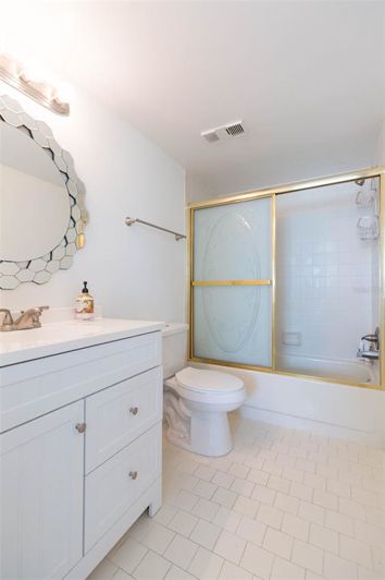 Image No.22-2 Bed Property for sale