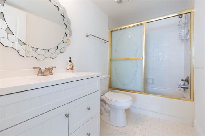 Image No.23-2 Bed Property for sale