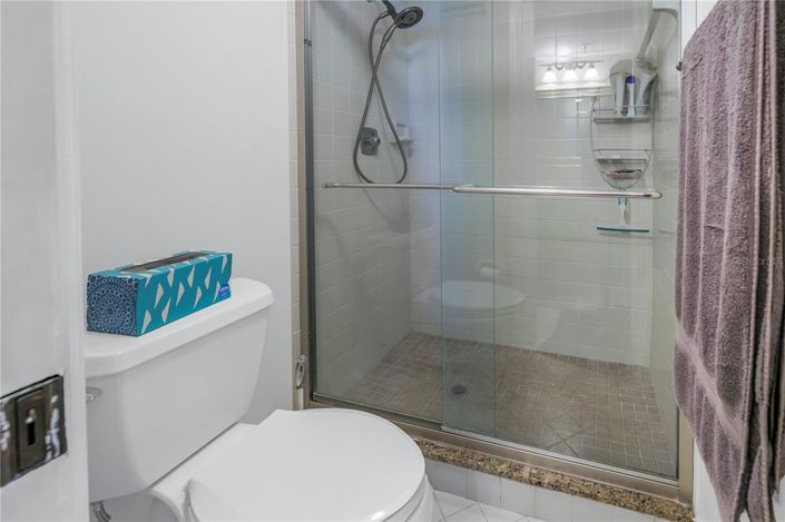 Image No.22-2 Bed Property for sale