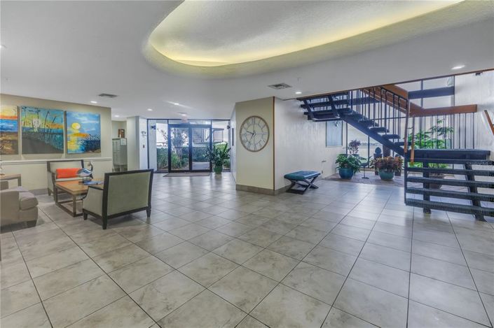 Image No.28-2 Bed Property for sale