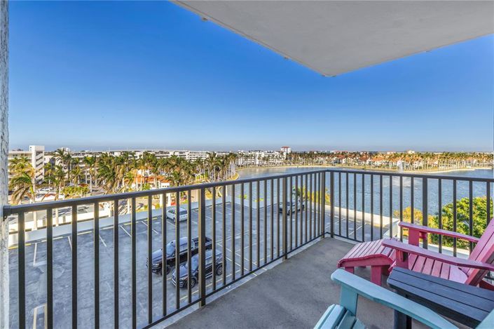 Image No.33-2 Bed Property for sale