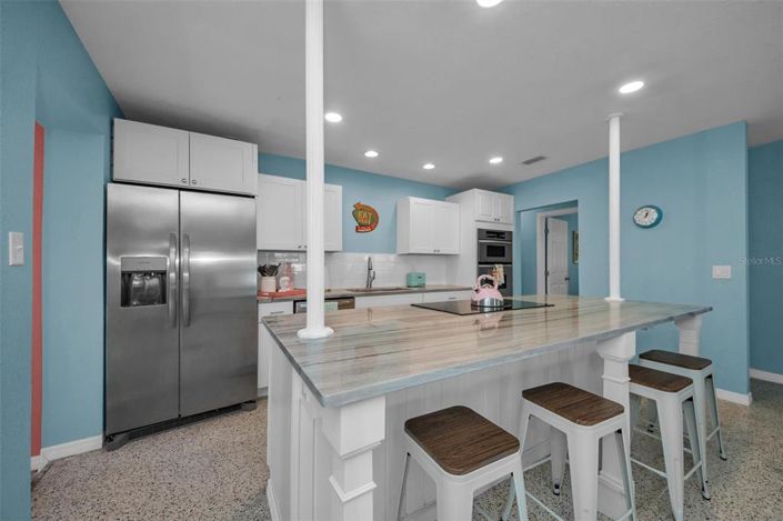 Image No.17-3 Bed Property for sale