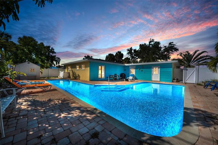 Image No.3-Propriété de 3 chambres à vendre à St. Pete Beach