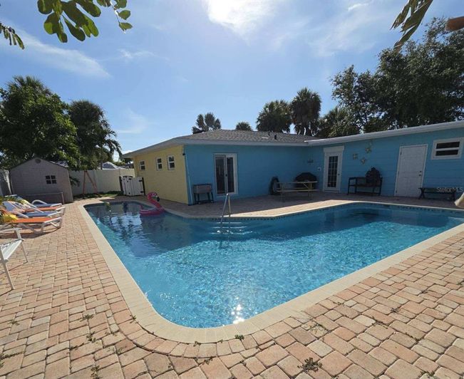 Image No.44-3 Bed Property for sale