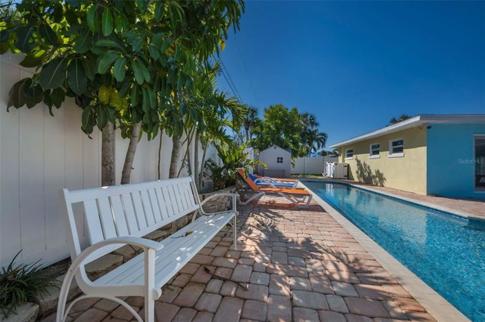 Image No.51-3 Bed Property for sale