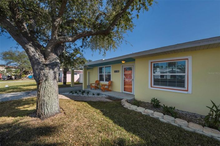 Image No.54-3 Bed Property for sale