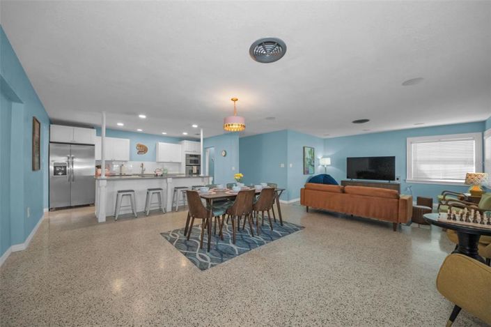 Image No.8-3 Bed Property for sale