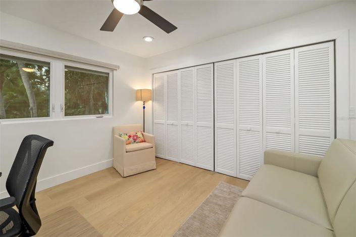 Image No.29-5 Bed Property for sale